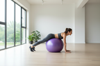 Pelota De Yoga/pilates 65cm Color Morado + Inflador